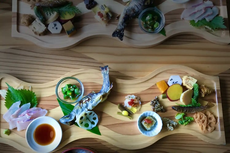 Japanese innovative dishes with exquisite presentation