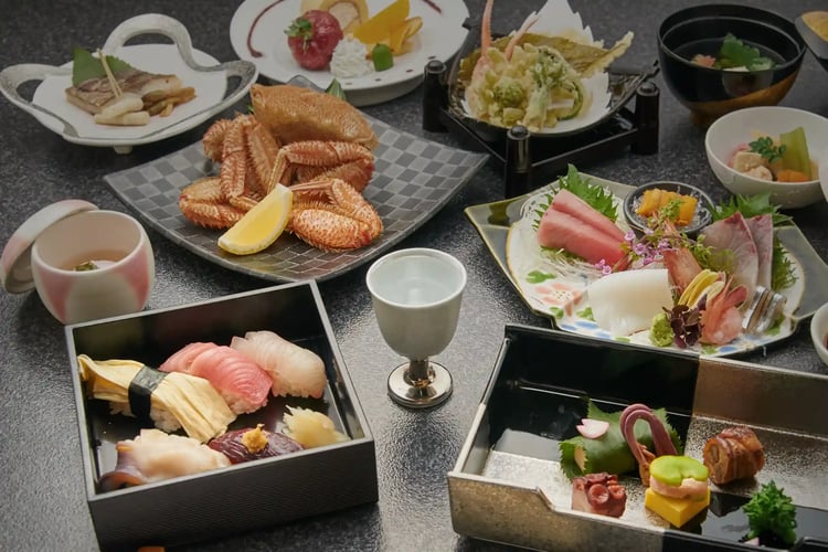 Kaiseki (traditional Japanese haute cuisine)