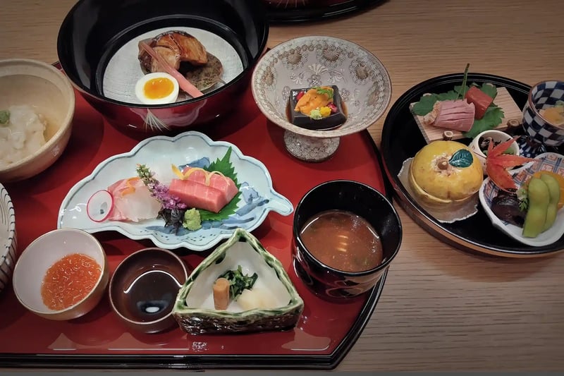 A premium lunch set at a Ryotei