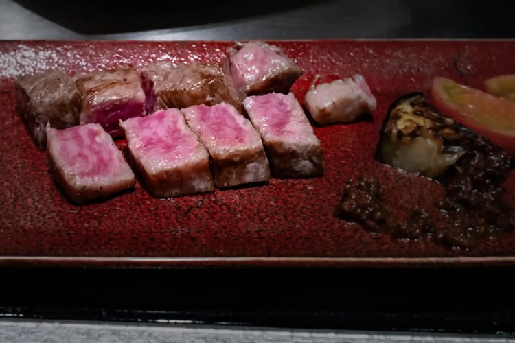 Kuroge Wagyu steak, medium