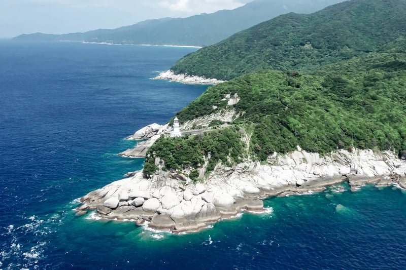 Yakushima Lighthouse (Nagata Lighthouse)