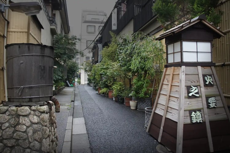 In a quiet backstreet of Ningyocho