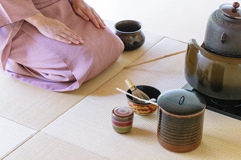 Arranging the Tea Utensils and Beginning the Otemae Ritual