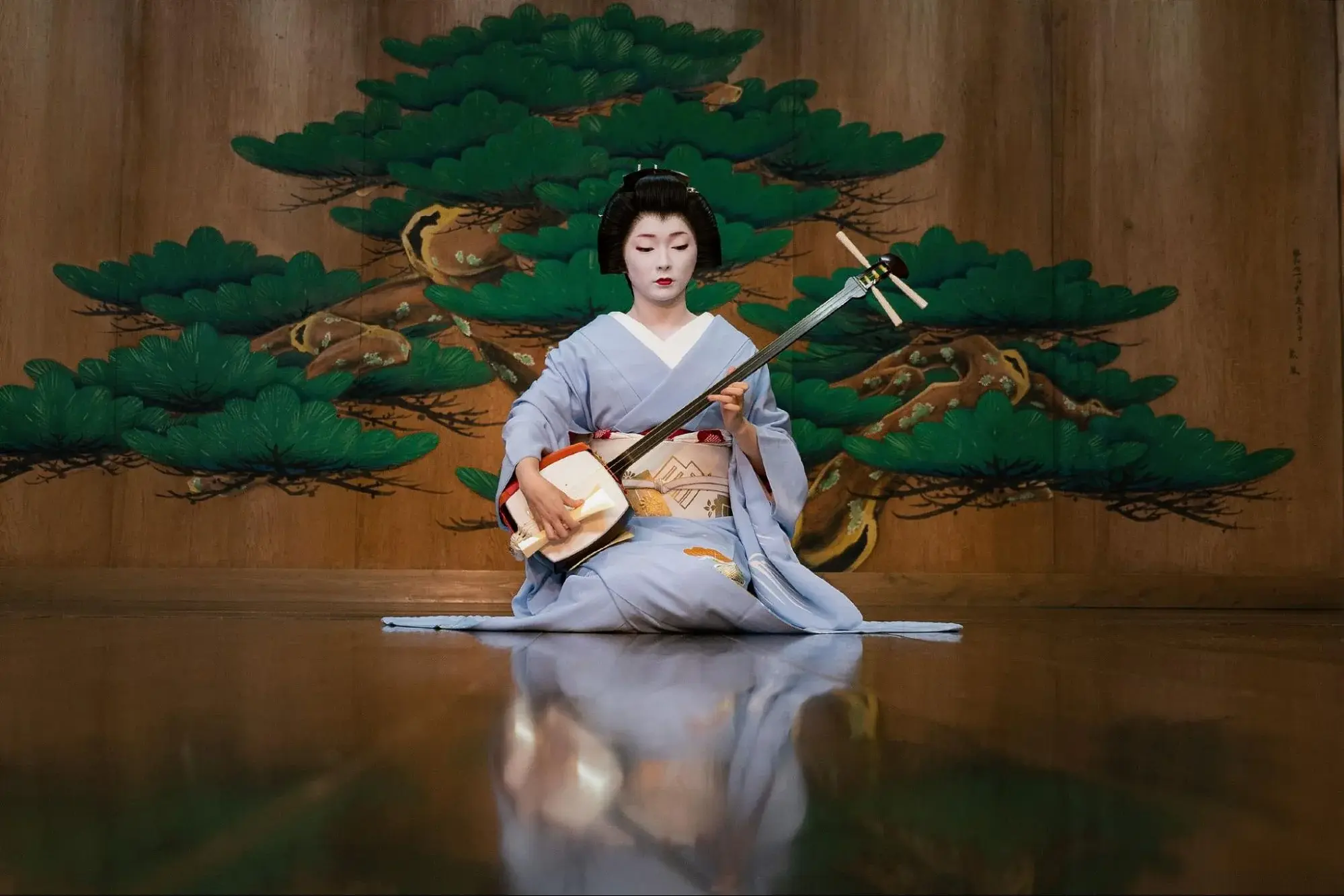 Discover Japan’s timeless musical heritage—from the majestic melodies of gagaku to vibrant regional traditions. Immerse yourself in luxurious experiences blending tradition and innovation.