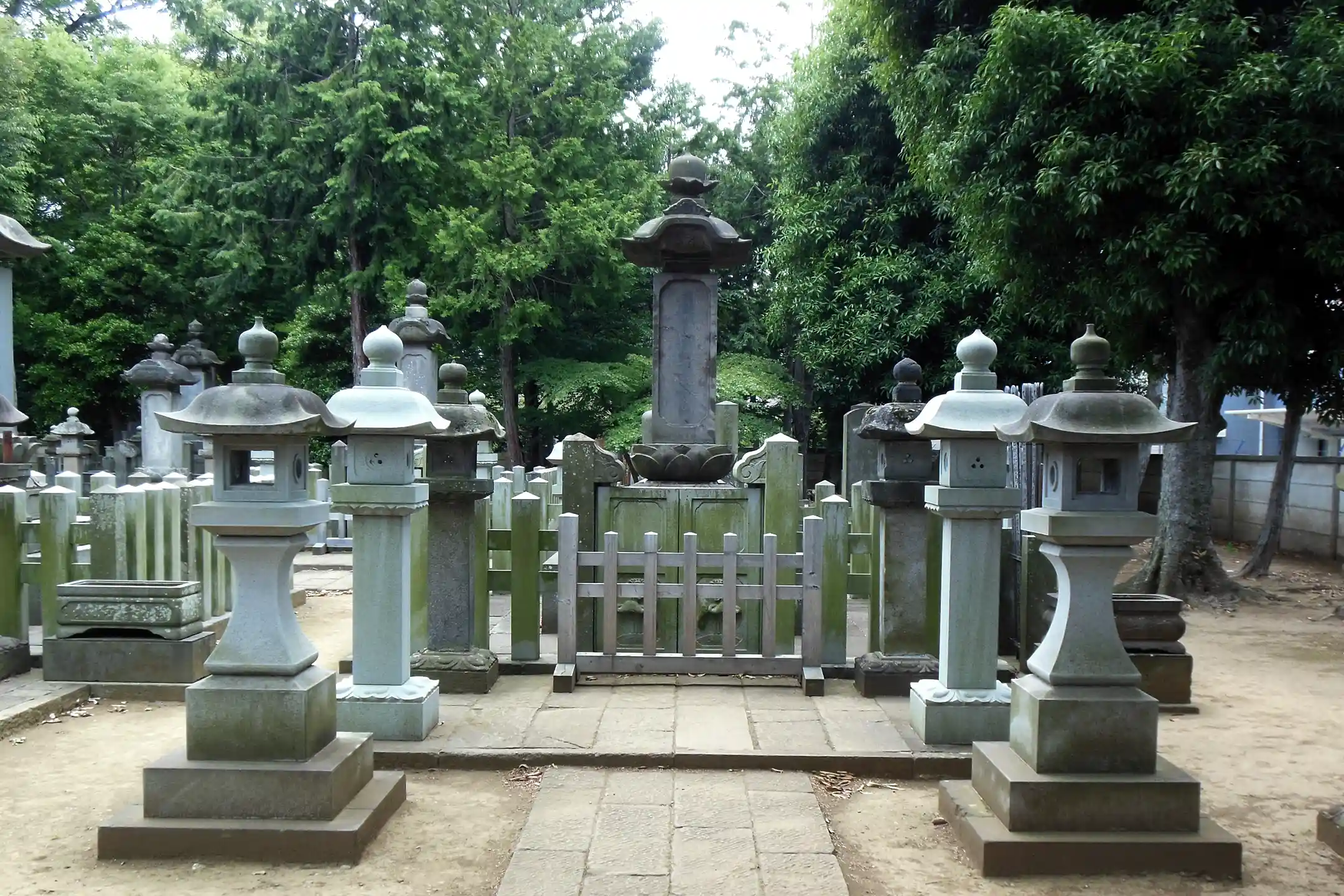 An Intellectual Holiday in Tokyo at Gotokuji Temple, Where Silence and Beauty Harmonize