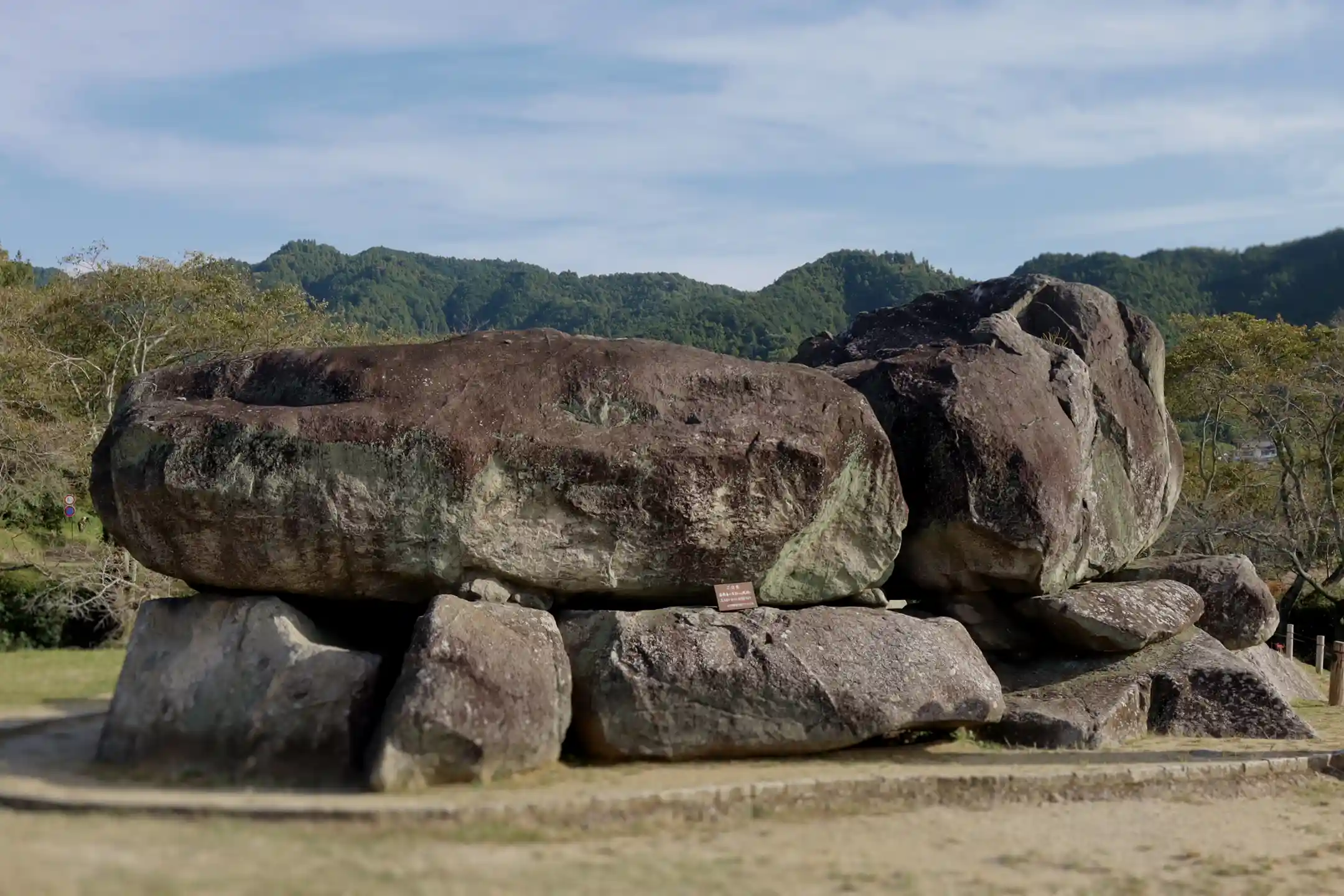 Japanese Gravestone Culture: A Journey into a Spiritual World Where Aesthetics and Tradition Live On