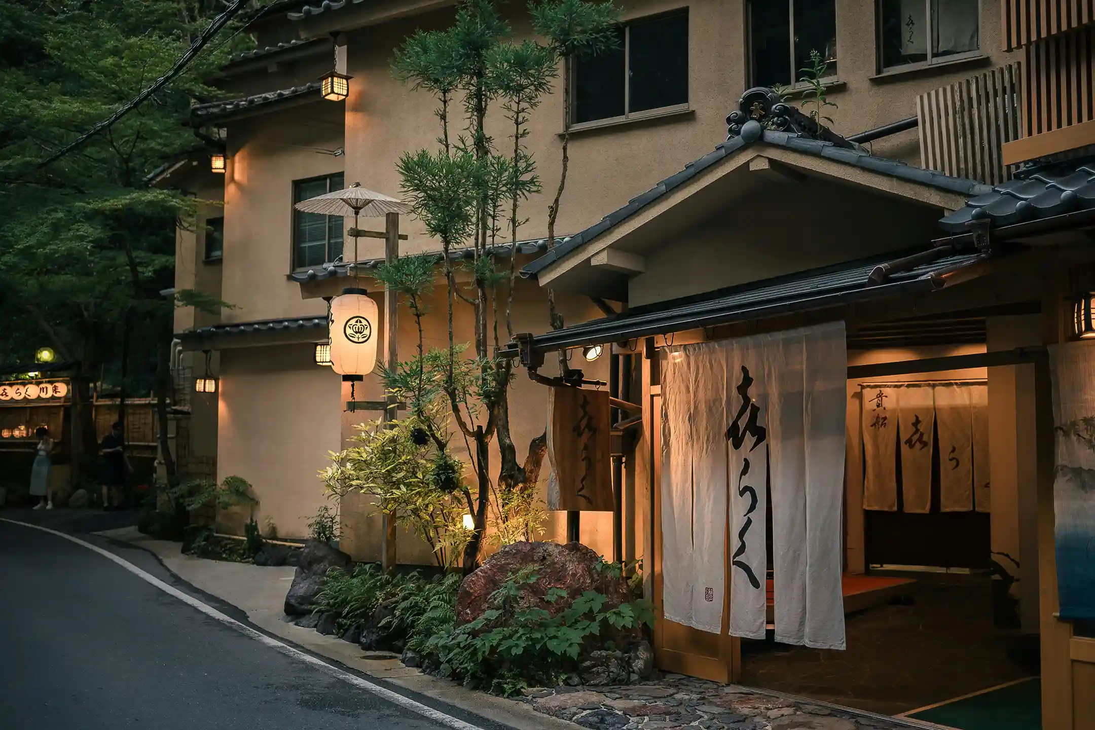 Boutique Hotel Complete Guide: Elevate Your Anniversary in Tokyo, Kyoto, and Across Japan