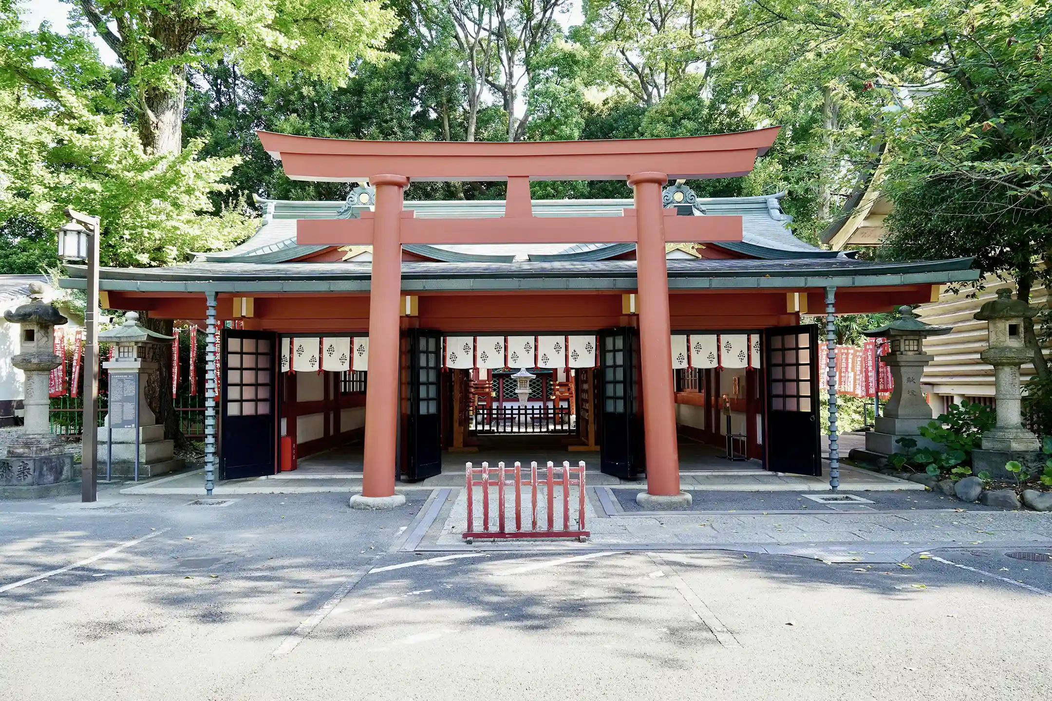 Complete Hatsumode Guide｜Tokyo Traditions, Etiquette &amp; English Tours