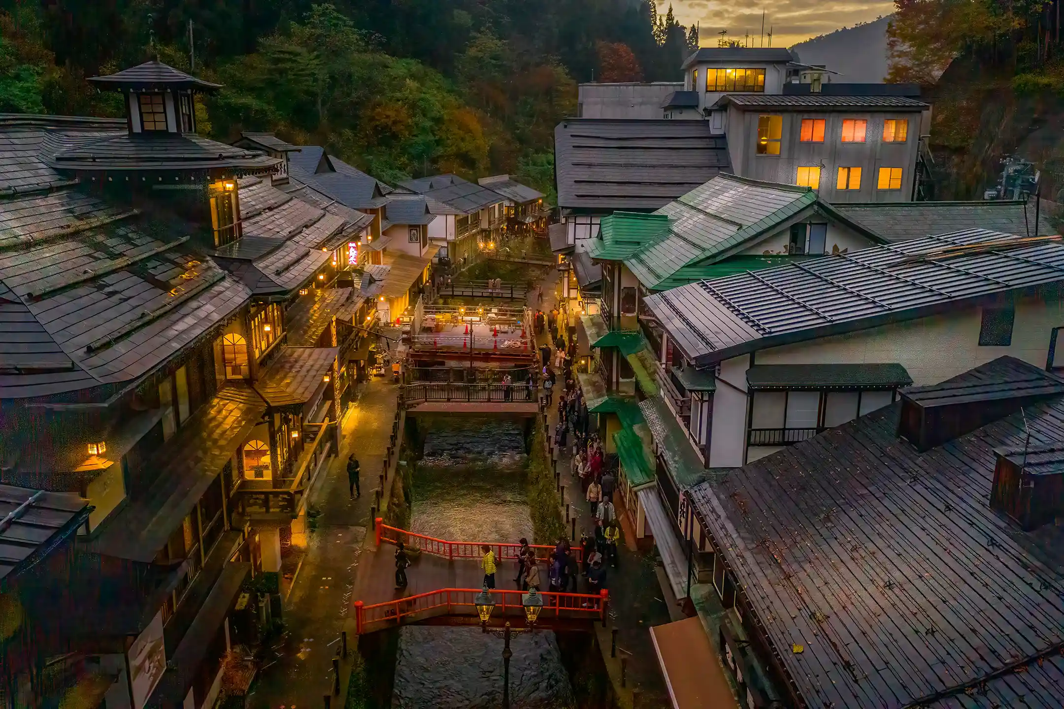 What Is an Onsen? A Complete Guide for Overseas Visitors to the Definition, Mineral Types, Etiquette, and How to Choose
