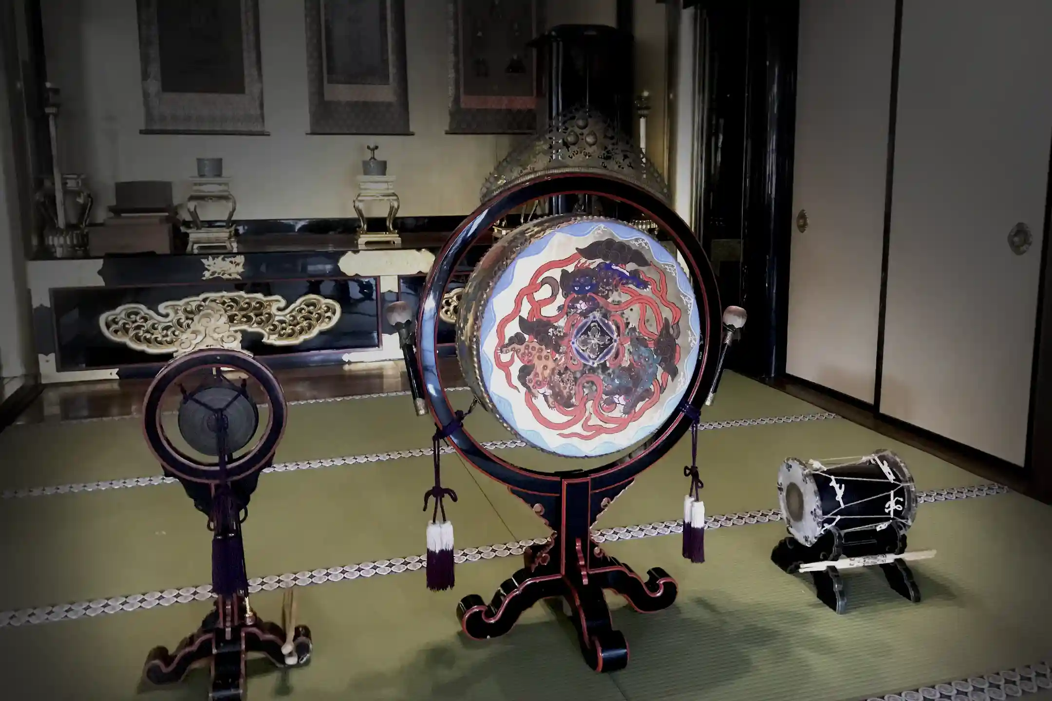 Traditional and Contemporary Japanese Music: A Harmonious Blend of Beauty and Innovation