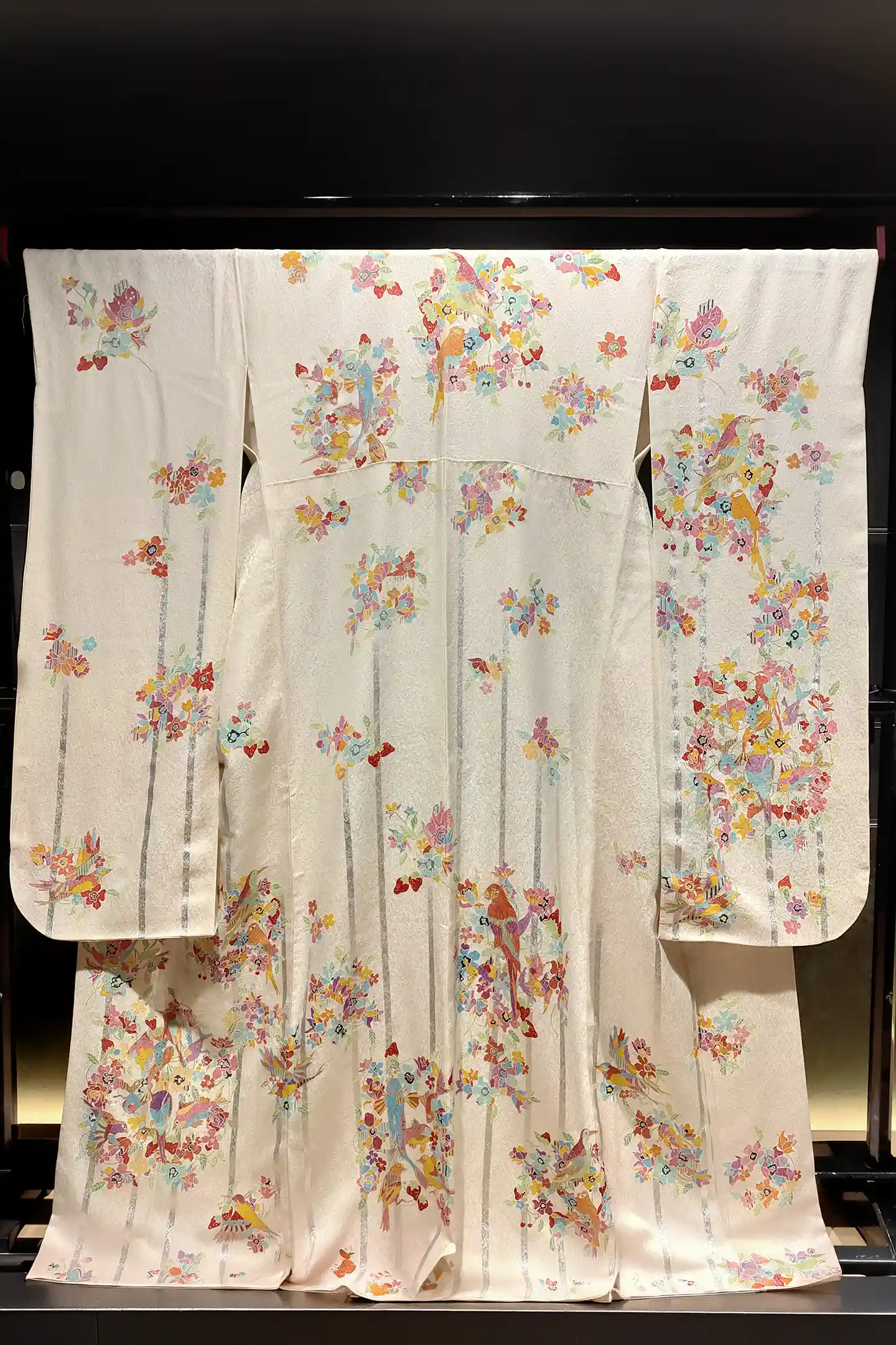 The Elegance of Kyo-Yuzen Dyeing