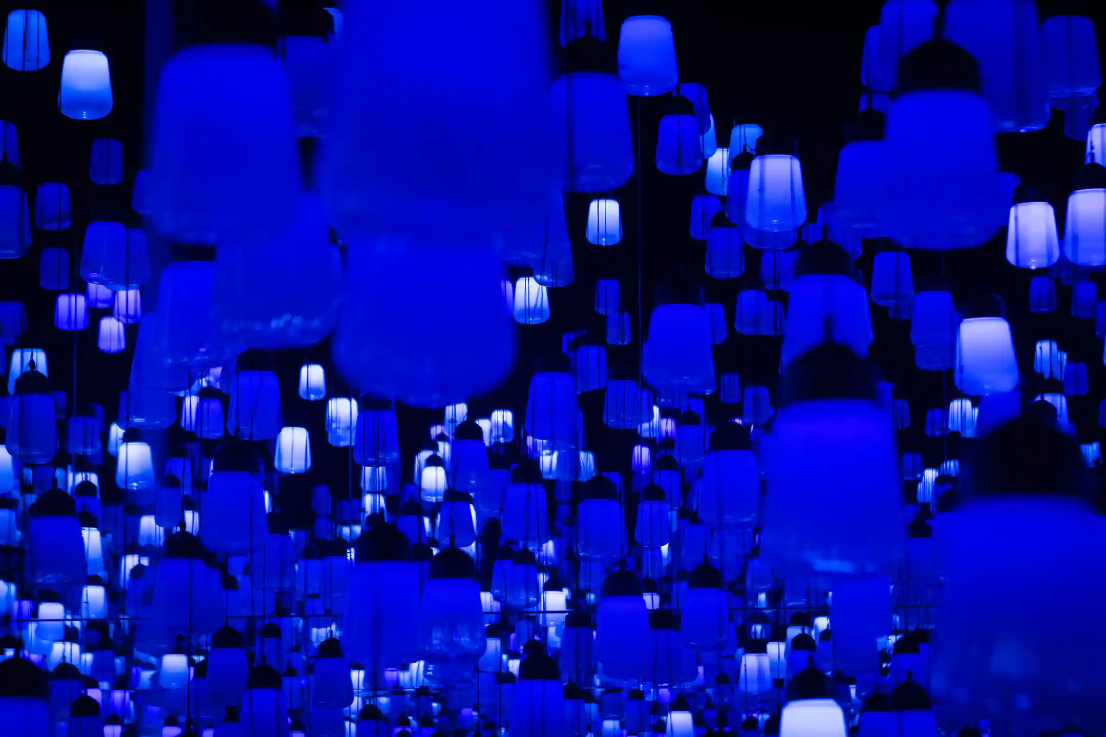 The Forest of Resonating Lamps at teamLab Borderless in Odaiba in 2018; the Azabudai museum has its own lamp room, Bubble Universe