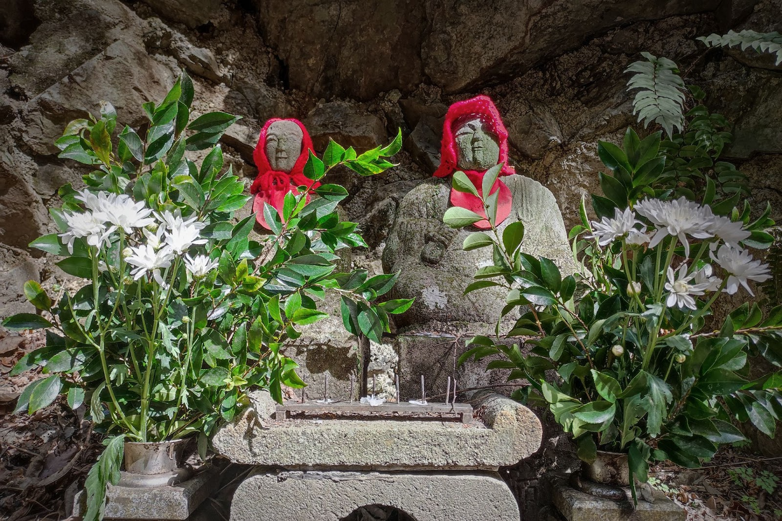 Tranquil Beauty — A Journey Through Japan’s Jizō Bodhisattva Statues