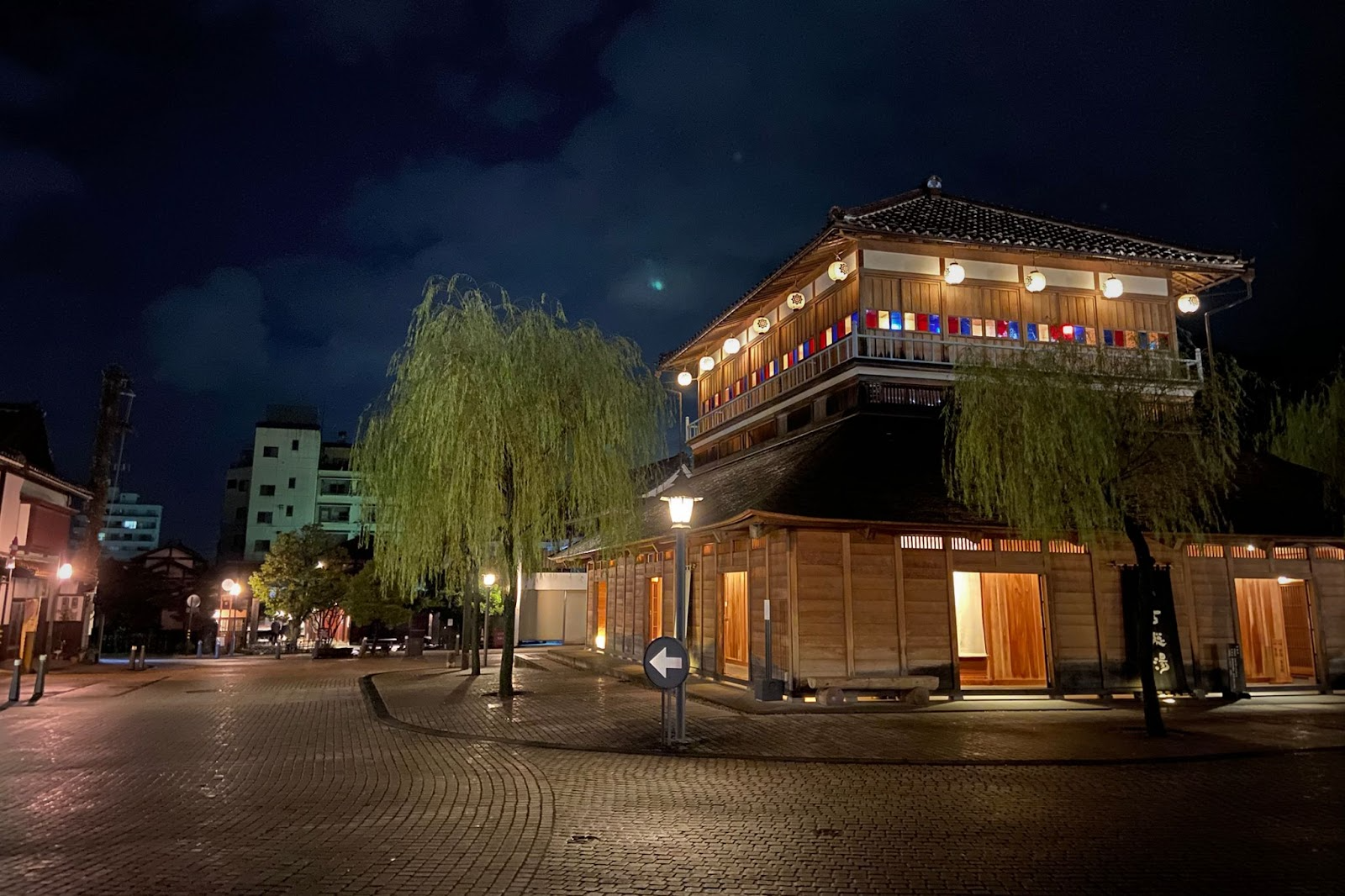 The Ryokan You Should Choose for an Anniversary—A Complete Guide to an Elevated Stay at Yamashiro Onsen’s Araya Totoan